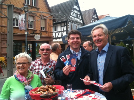 Wahlstand Kandel Rathaus: vlnr: Lind, Várnay, Hitschler, Tielebörger